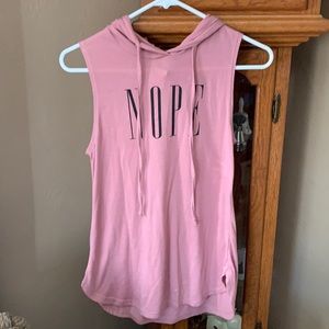 Hooded lightweight tank